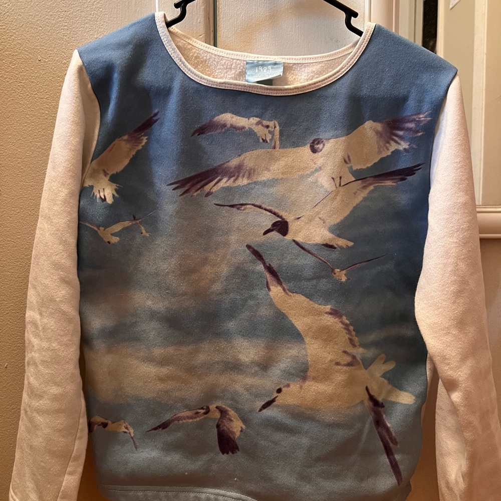 TAYLOR SWIFT 1989 SEAGULL SWEATER